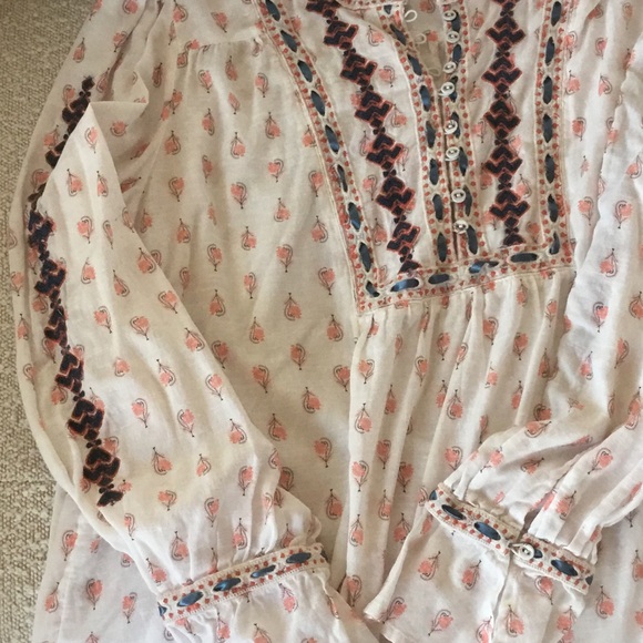 Sundance Floral Embroidered Blouse - white ,Pink and blue - Picture 5 of 5